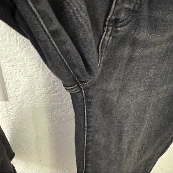 Aritzia Denim Forum The Lola High Rise Skinny Jeans size 26 - Picture 7 of 11